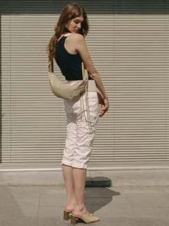 Banana bag XS crushed patent sand