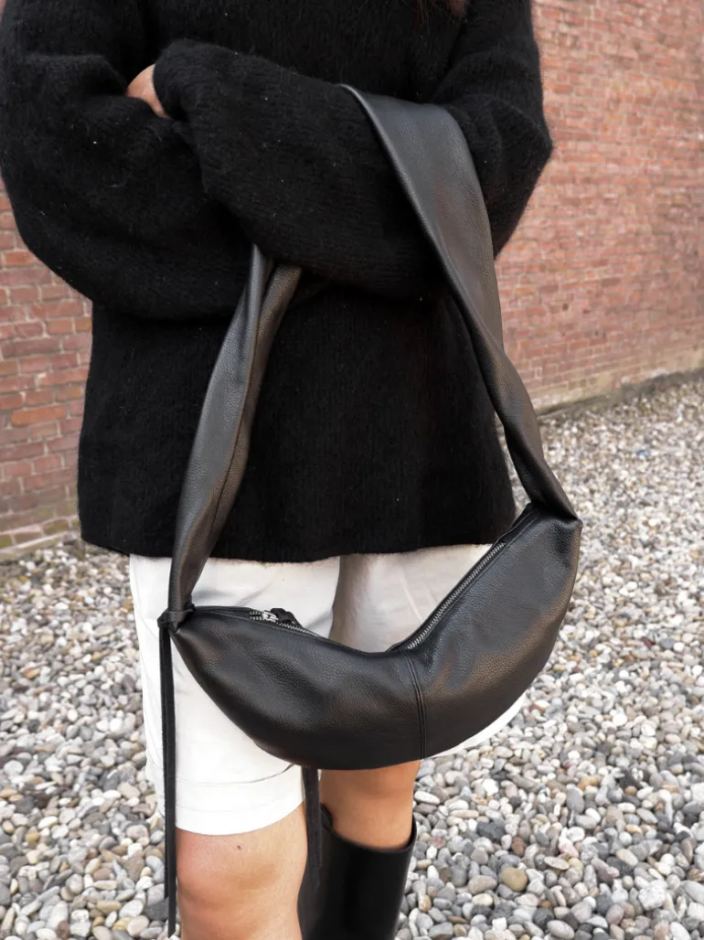 Banana bag XS grained black