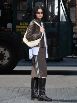Belted hobo medium off white glossy plain