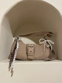 Bow charm