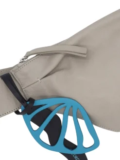 Concha aqua navy charm