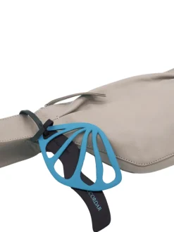 Concha aqua navy charm