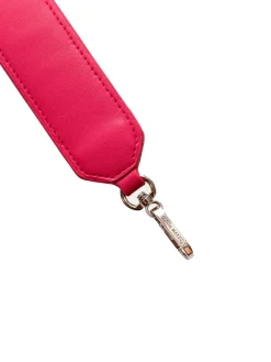 Correa piel fucsia