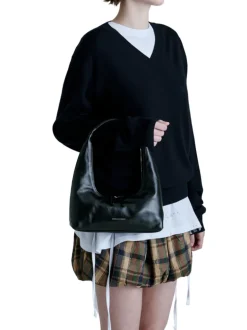 Hobo shoulder black pull up crinkle