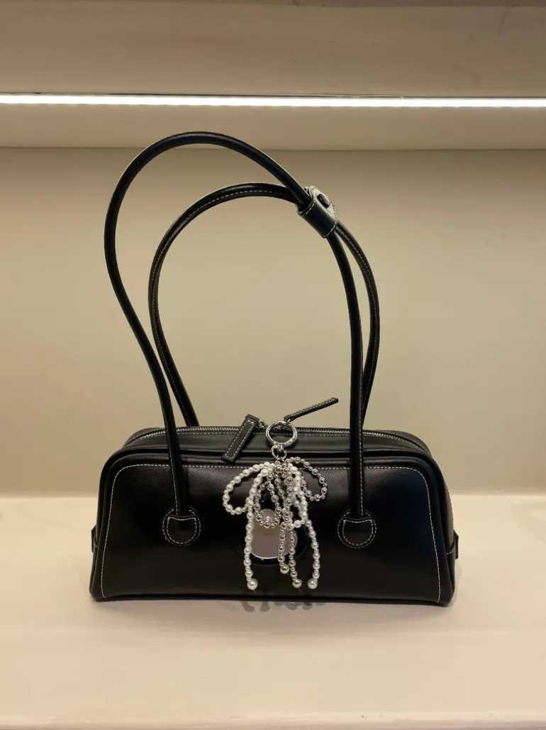 Magic mirror charm