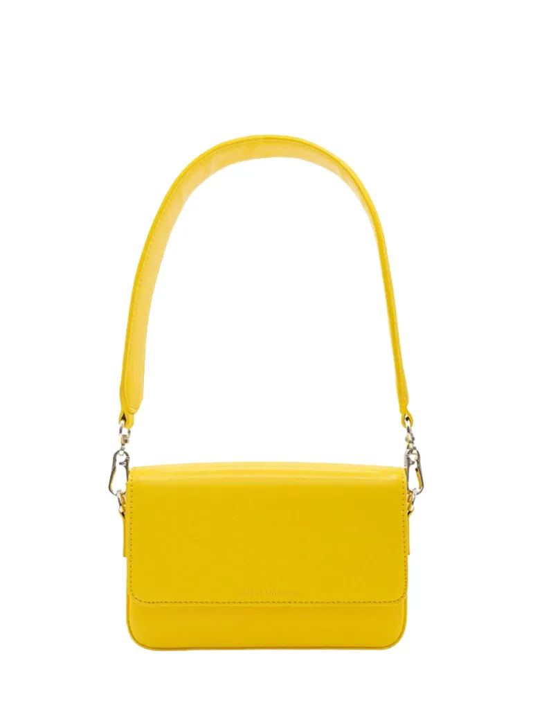 Pantone amarillo