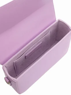 Pantone lila