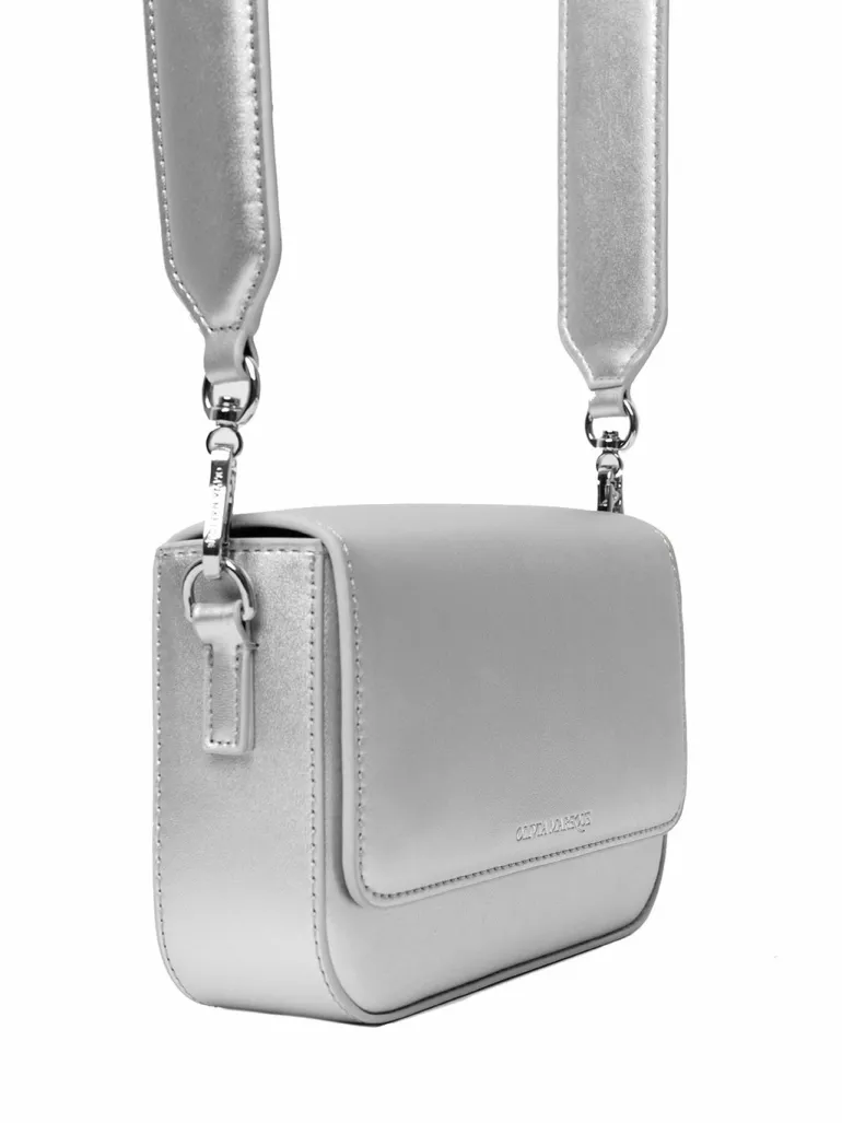 Pantone plata