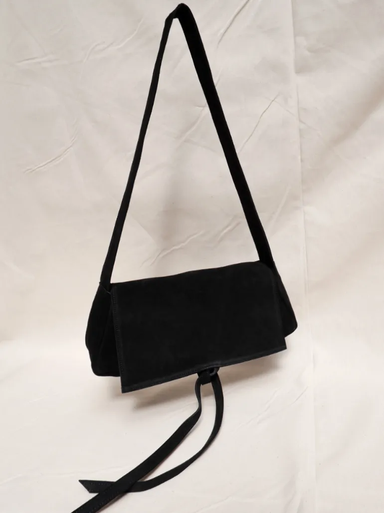 Triangle Messenger Bag black