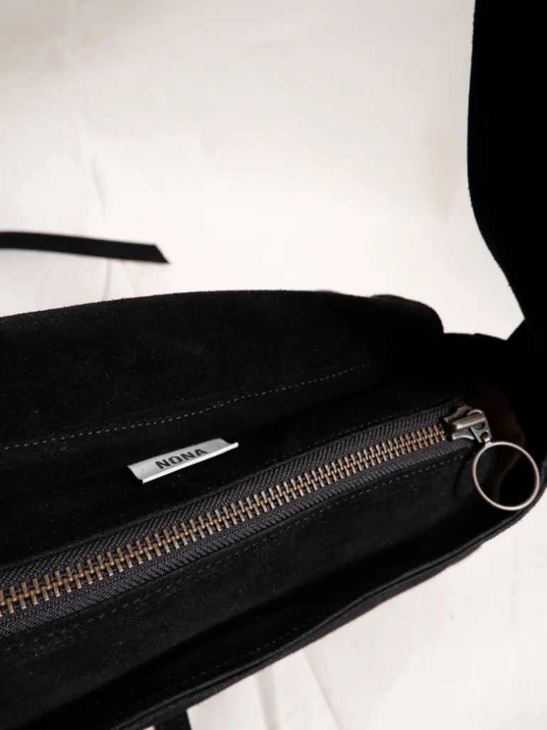 Triangle Messenger Bag black
